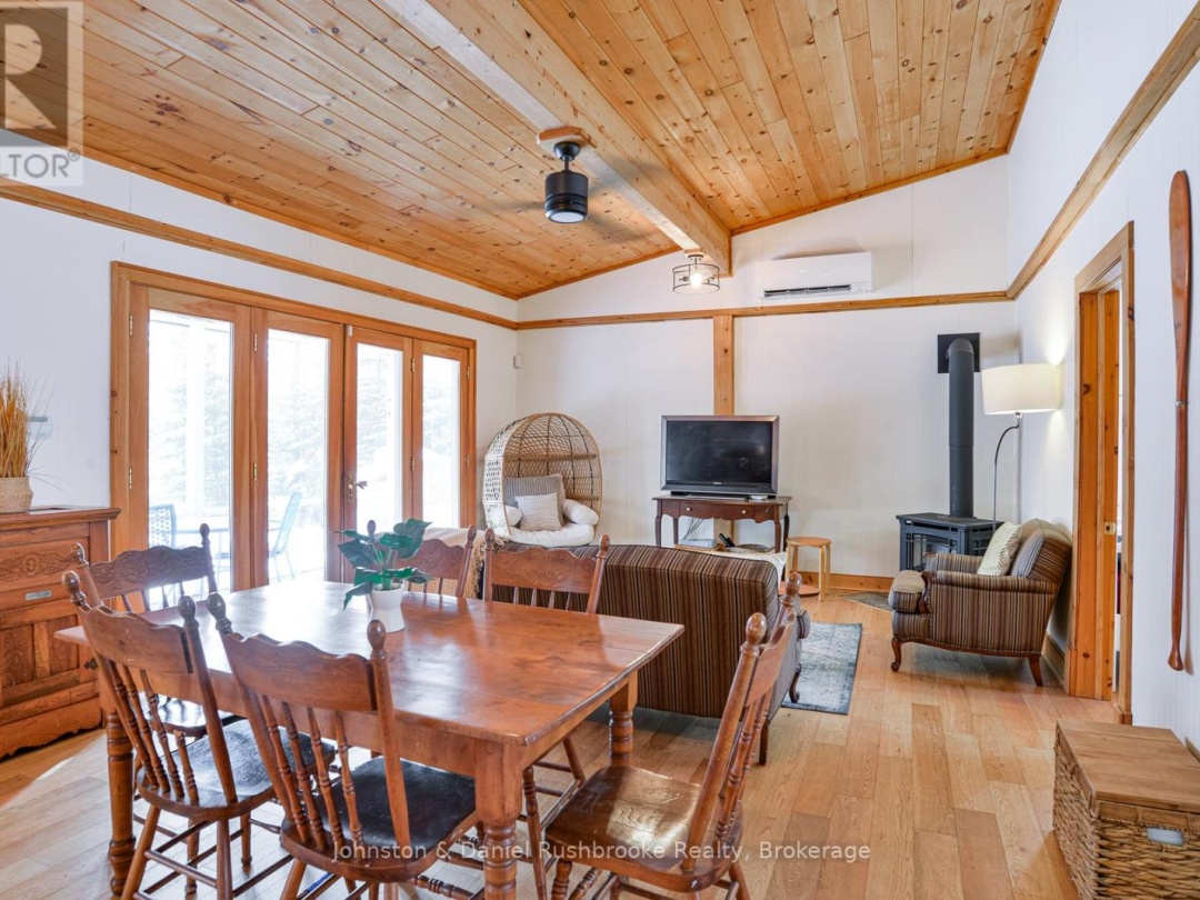 1217 Sherwood Forest Road, Lake Muskoka