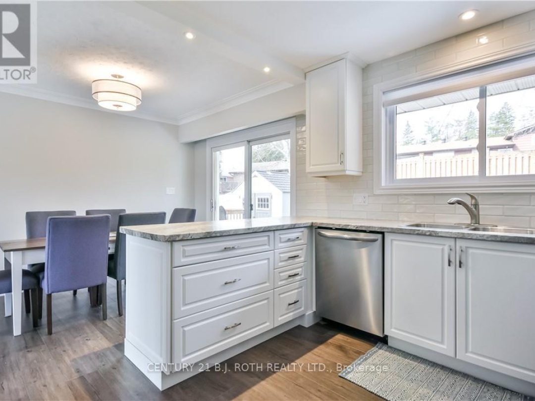 644 Mississaga Street W, Orillia