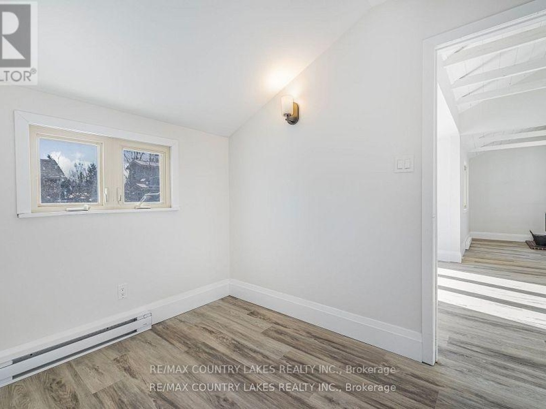 10 Ridge Avenue, Ramara
