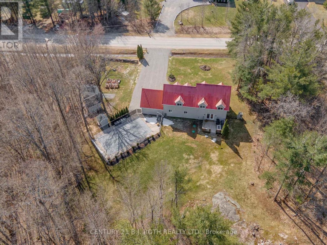 1572 Laughlin Falls Road, Severn