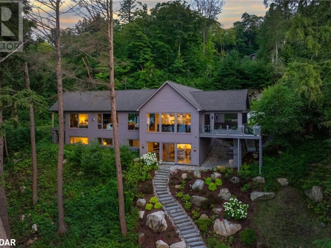 124 CLAREN CRESCENT Crescent, 