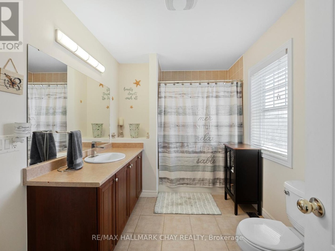 5 800 West Ridge Boulevard, Orillia