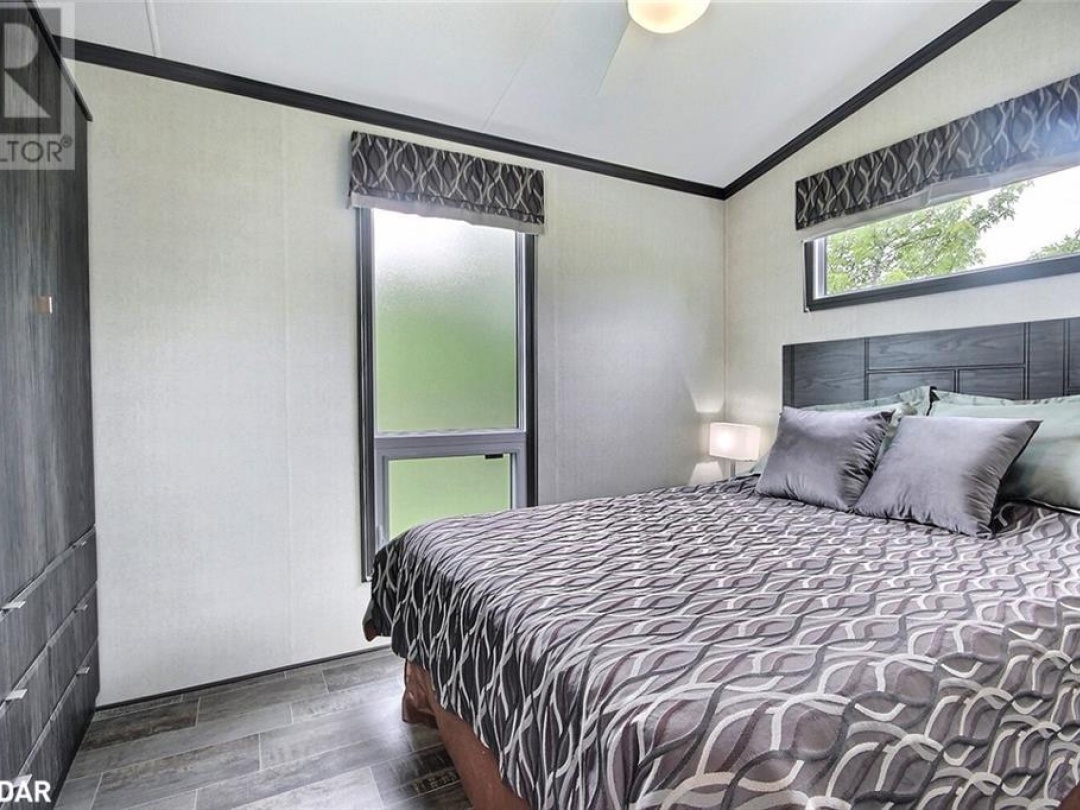 3500 LAUDERDALE PT Crescent Unit# 31, 