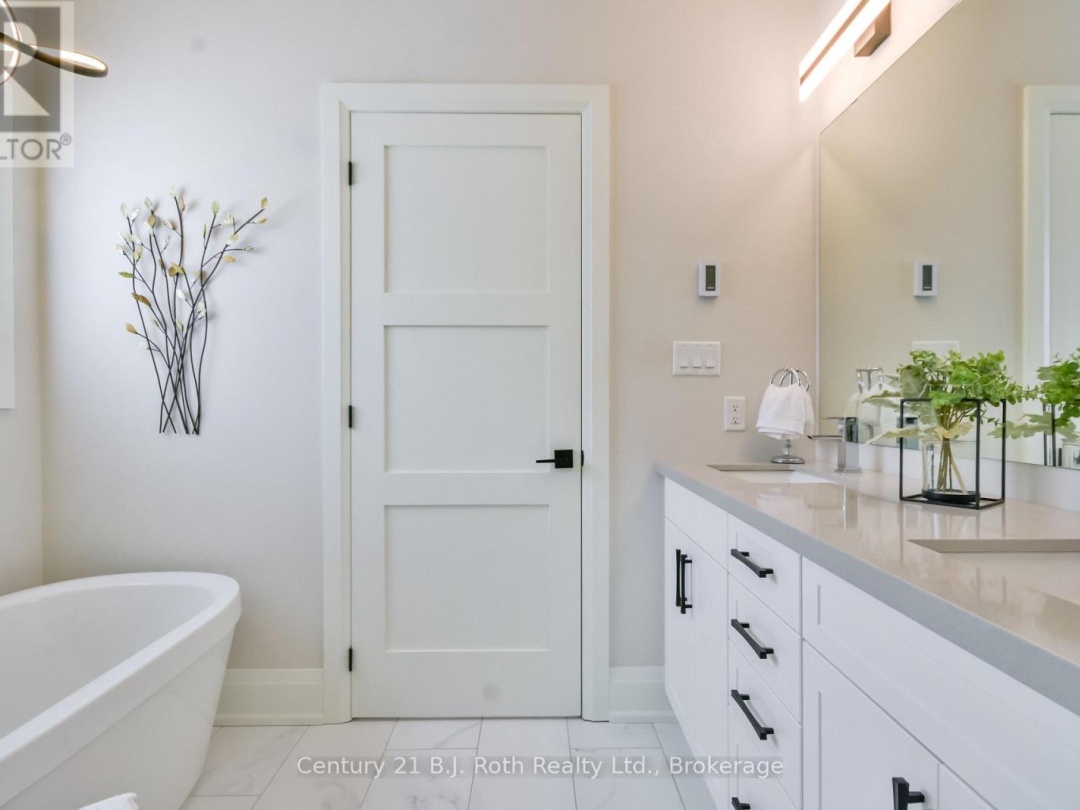 27 53 Dock Lane, Georgian Bay