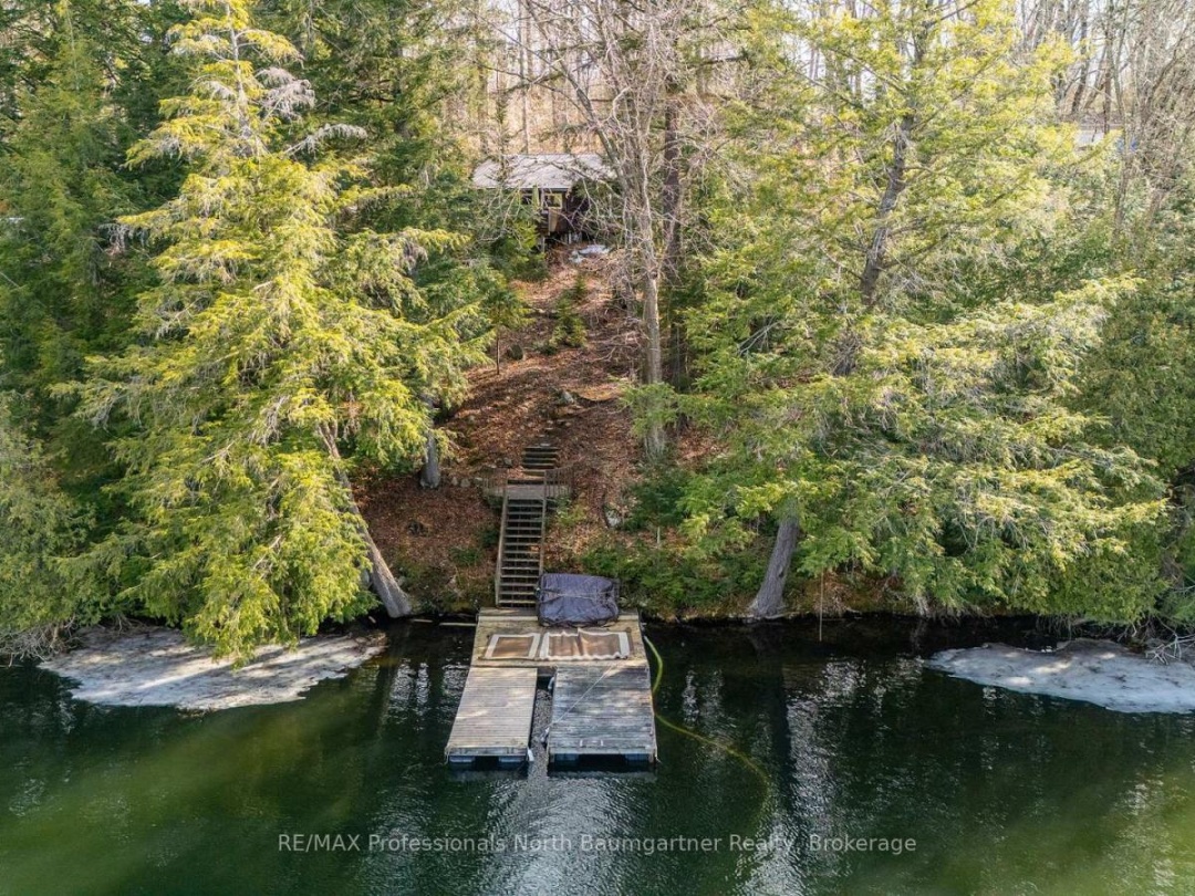 1117 Mink Road, Long Lake