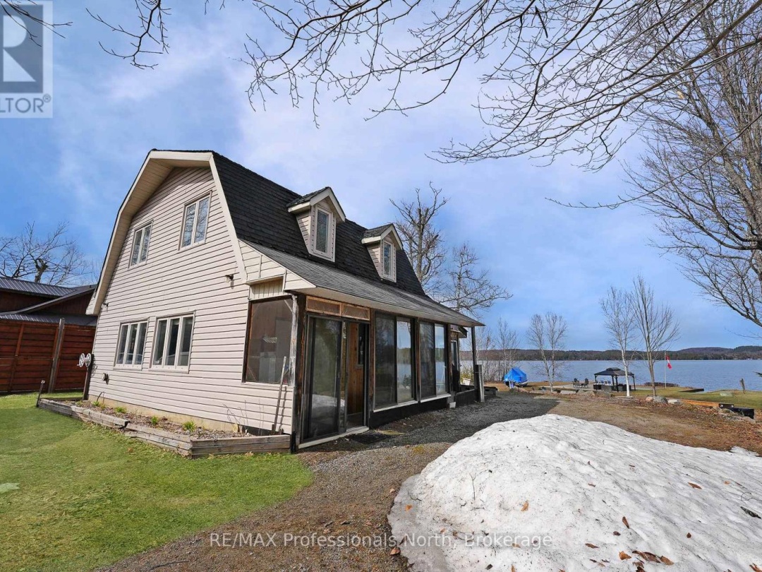 1008 Cherokee Trail, Halls Lake