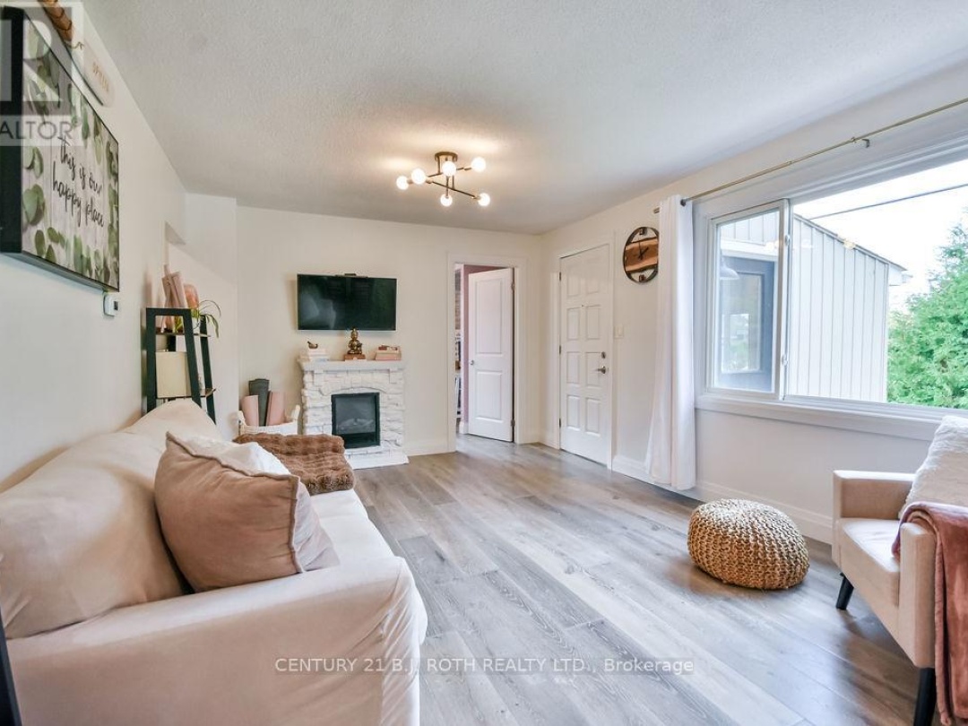 2695 CUMBERLAND ROAD, 