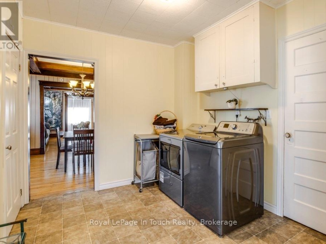 450 ASSINIBOIA STREET, 