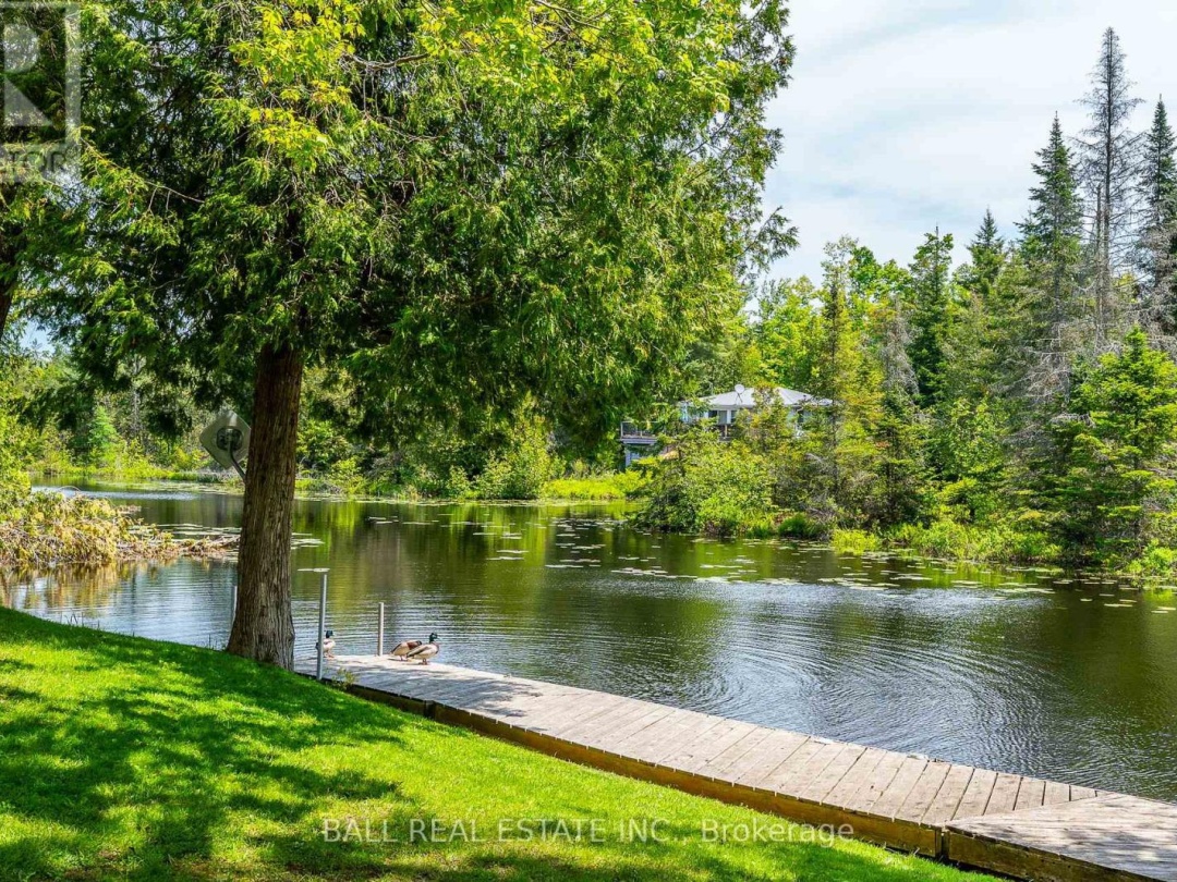 73 SUNSET COURT, Little Bald Lake