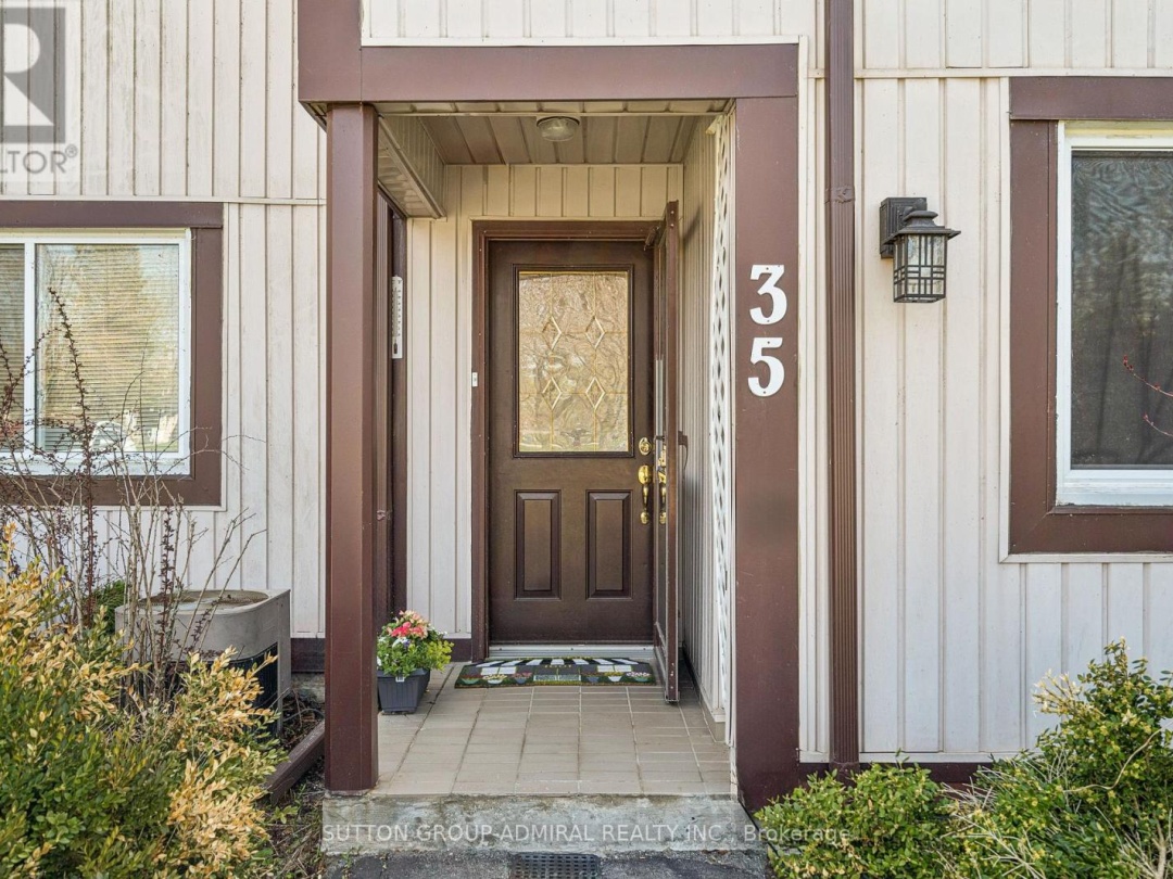 35 - 21 LAGUNA PARKWAY, 