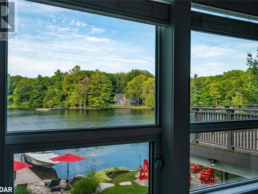3352 Russell Drive, Gloucester Pool