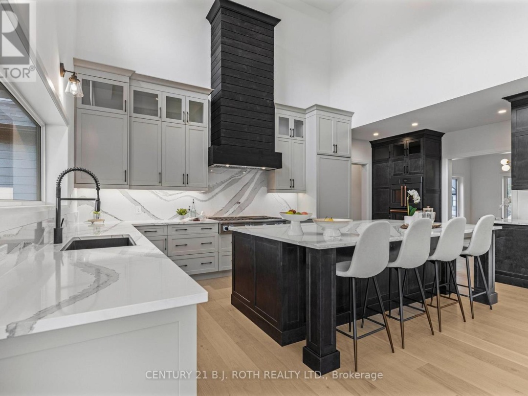 8 CLYDESDALE COURT, 