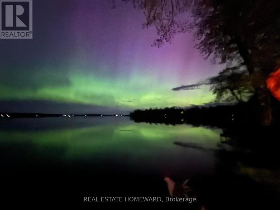 1046 Bea Dale Lane, Sparrow Lake