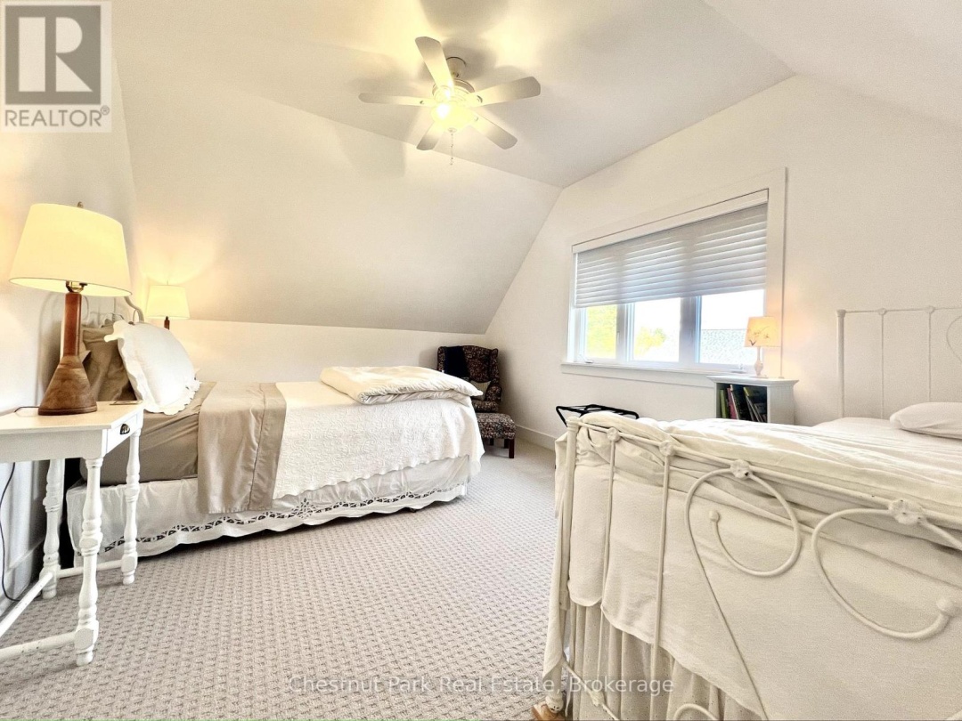 28 - 8 WILLIAM JAMES COURT, 