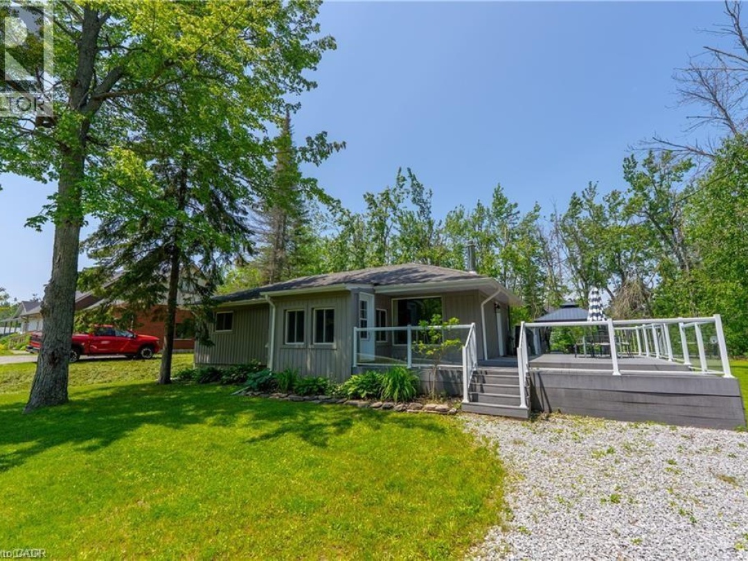 25 BAYVIEW ESTATE Road, 