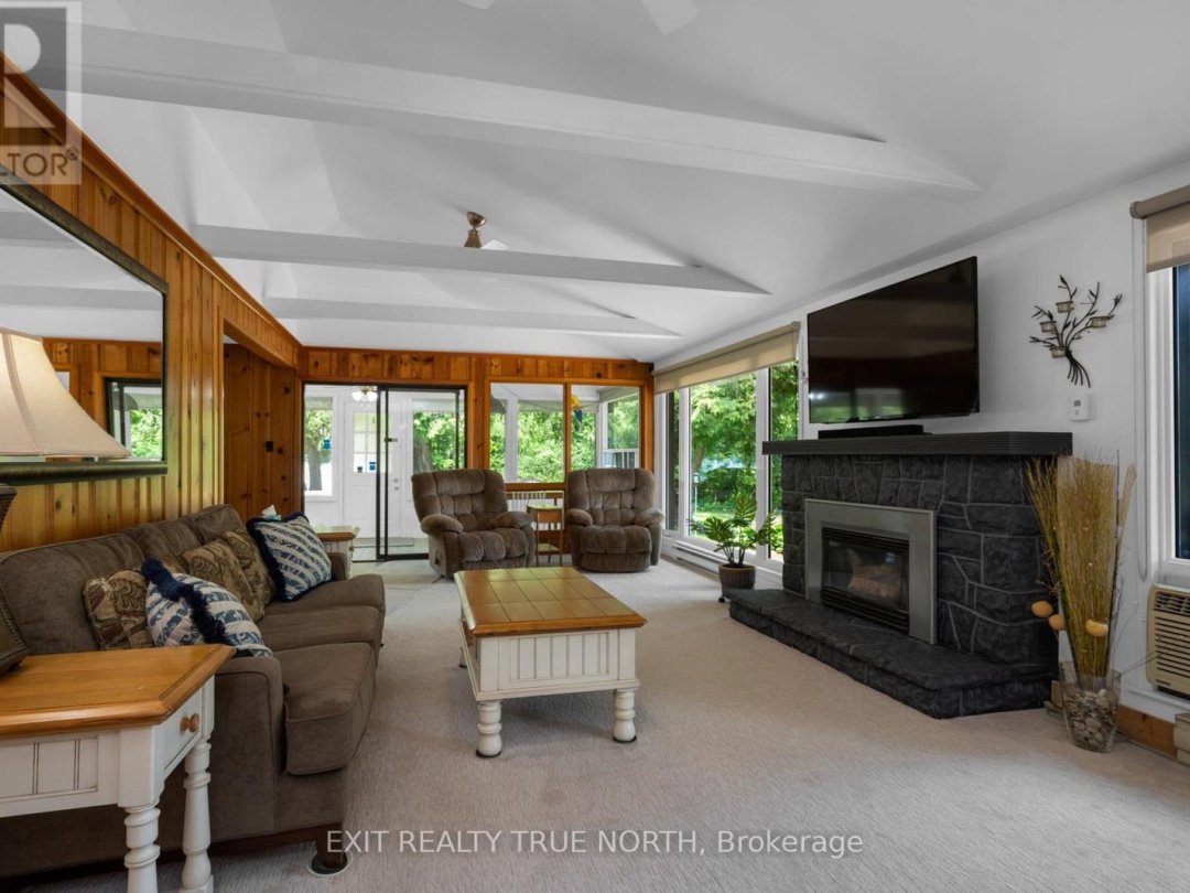 22 CARDINAL DRIVE, Talbot Lake