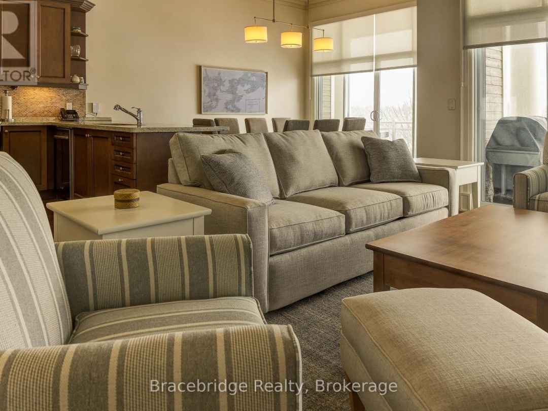 1869 MUSKOKA RD 118 W HIGHWAY, 