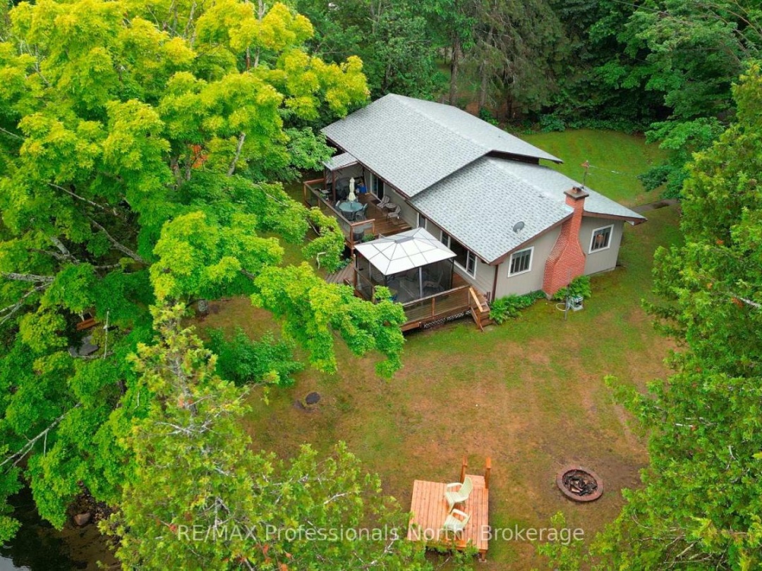 1582 HOSPITALITY LAKE ROAD, 