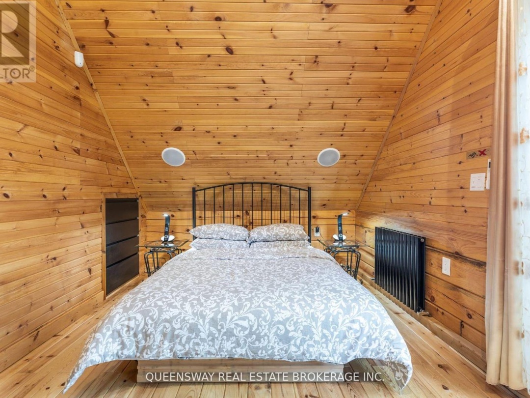 1280 BLACK BEACH LANE, Dalrymple-south Lake