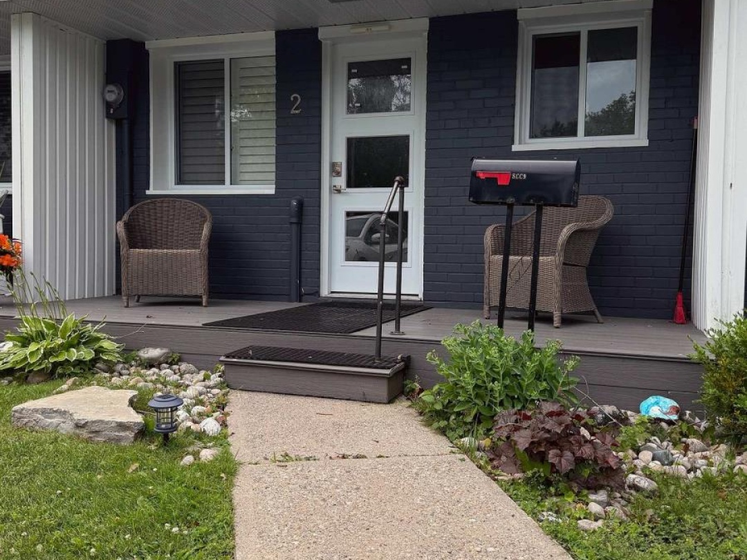 Unit 2 3 Paradise Boulevard, Lake Simcoe