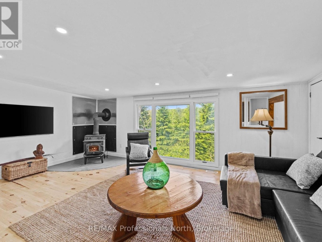 1009 SUMMERVILLE ROAD, 