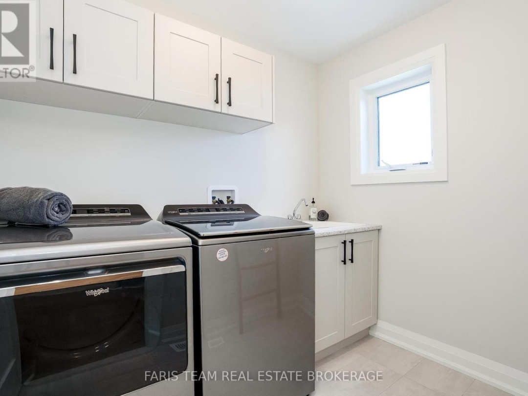7 DOCK LANE, 
