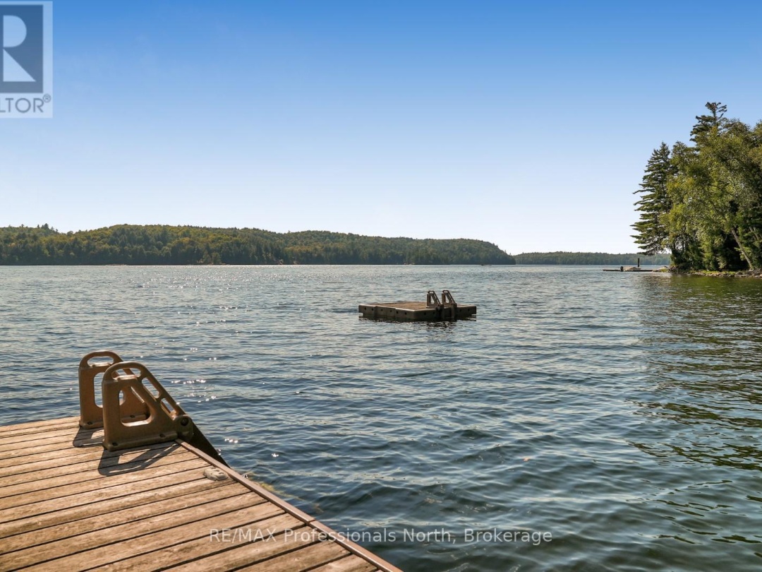 2718 WILKINSON ROAD, Kennisis Lake