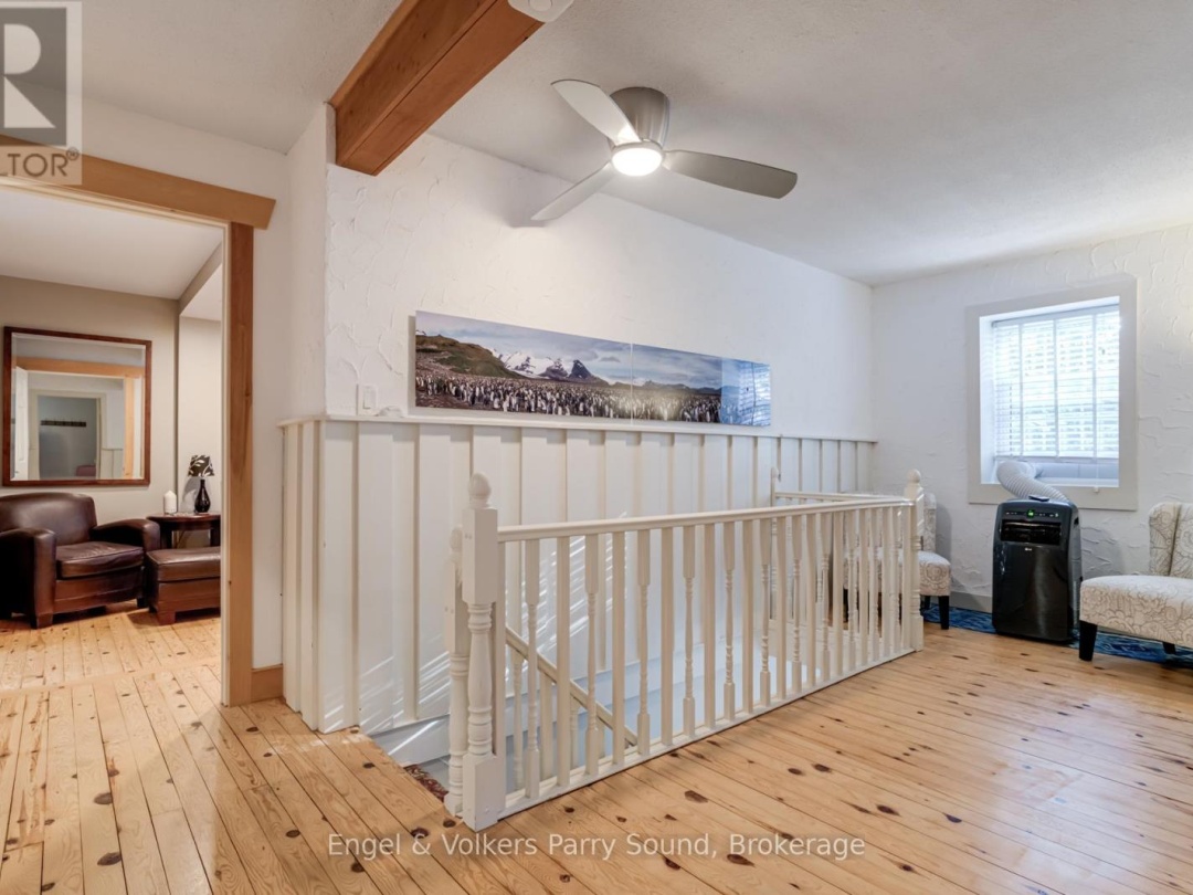 6 HARMONY LANE, 