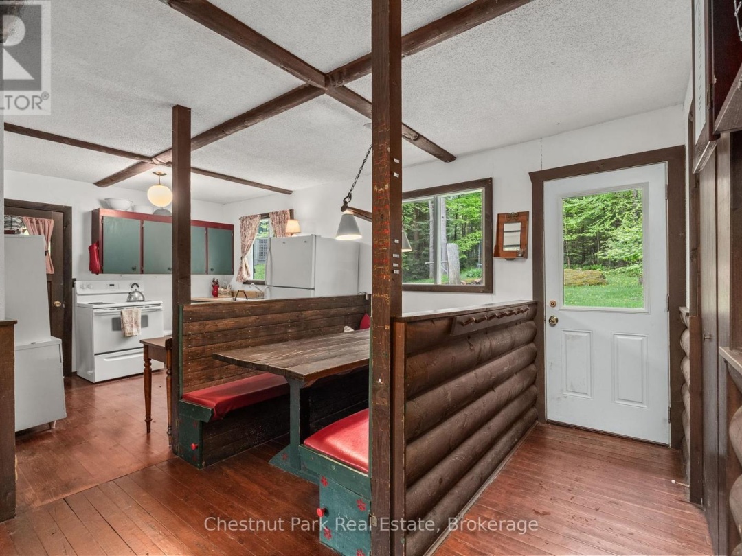 1 & 2 1230 Miriam Drive, Black Lake