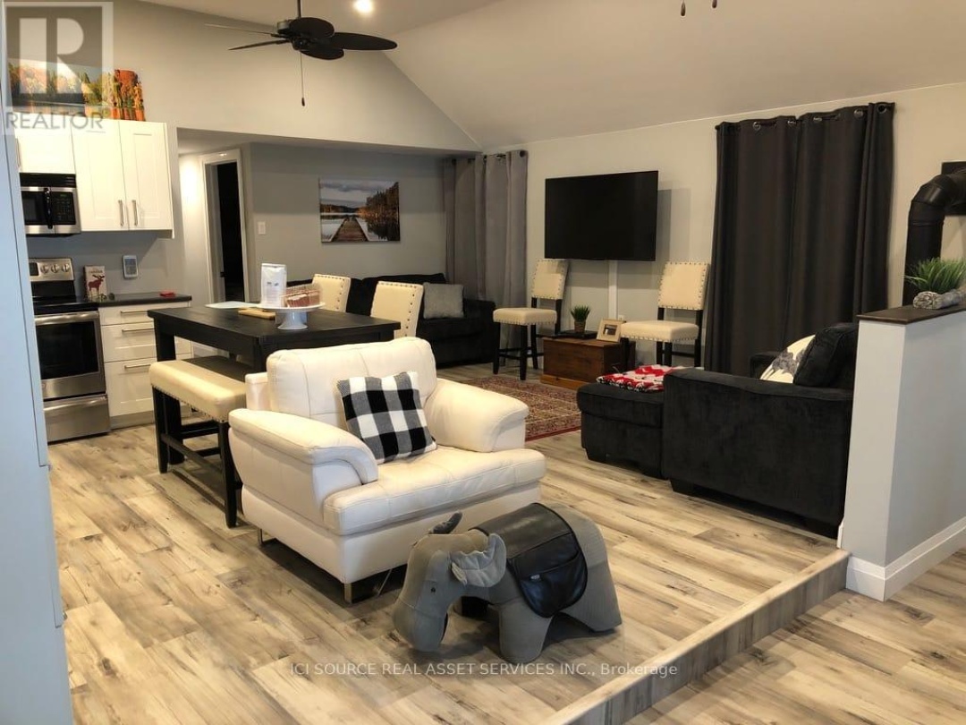 251 AVERY POINT, 