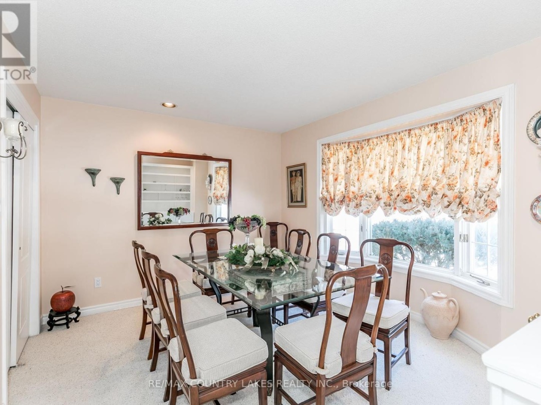 98 TURTLE PATH, Lake Simcoe