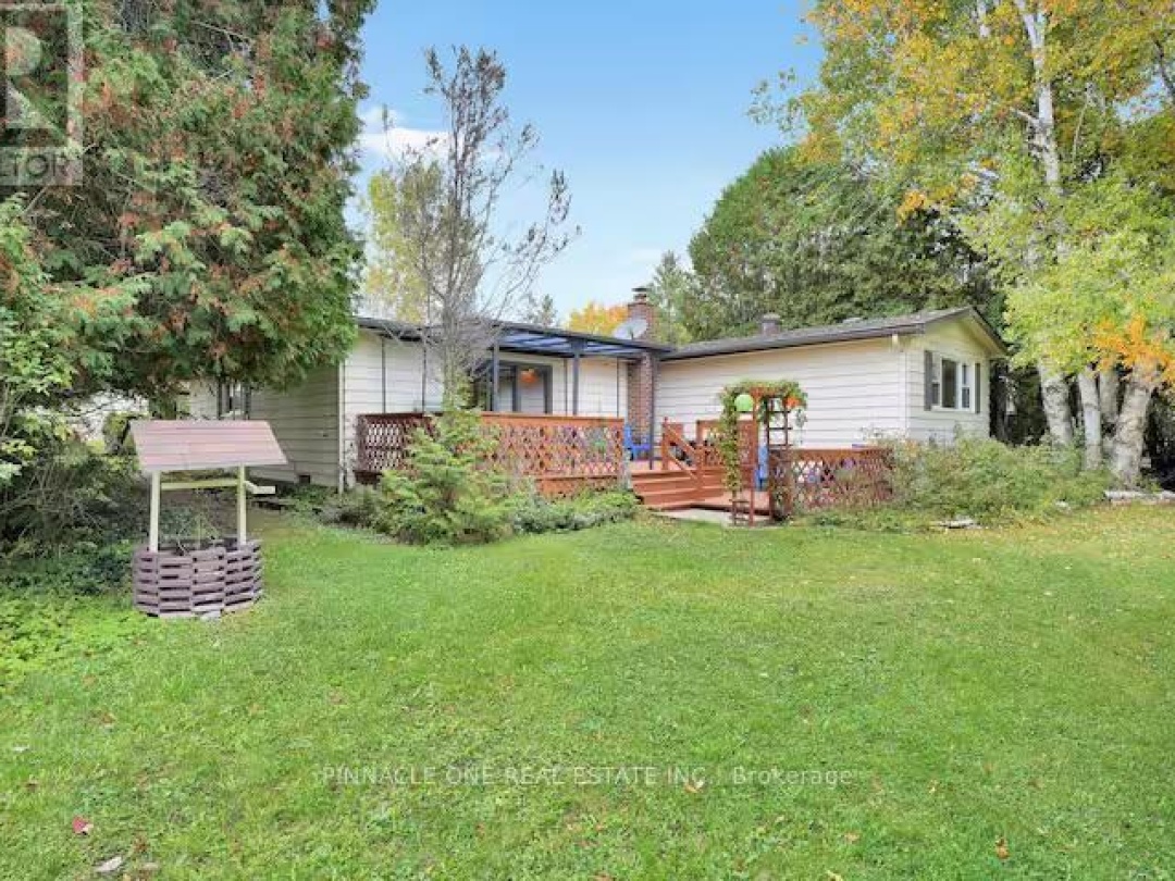159 MCGUIRE BEACH ROAD, Canal Lake