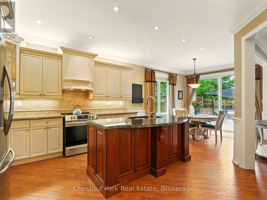 33 CLEARBROOK TRAIL, 