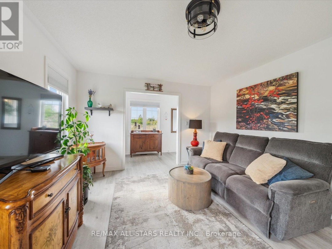 31 REYNOLDS DRIVE, 