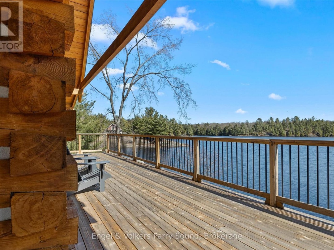 201 Loch Erne Road, Vowel Lake