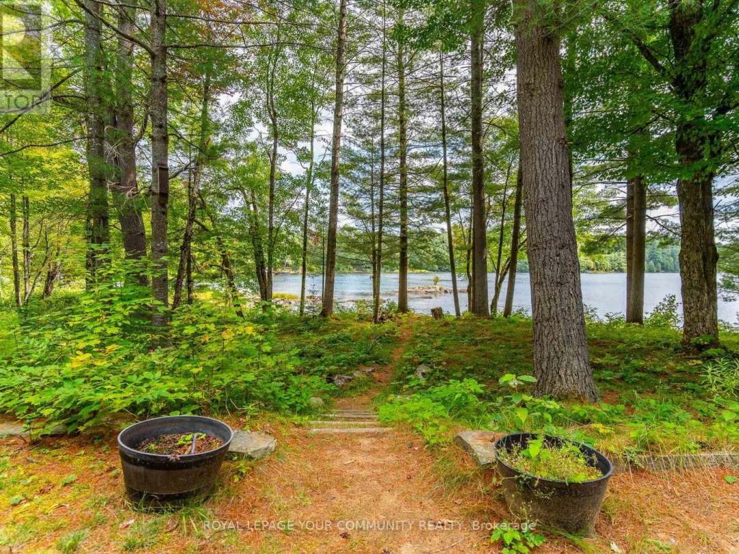 1031 Obelisk Trail, Davis Lake