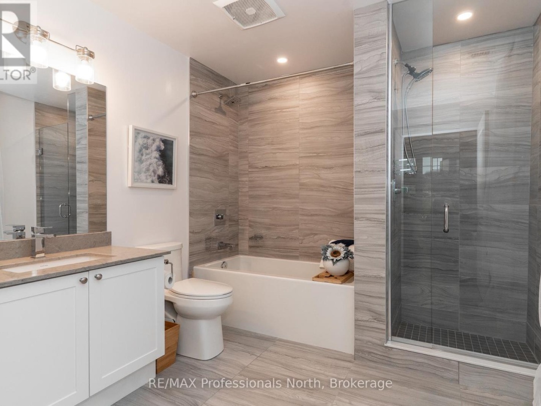 100 - 25 PEN LAKE POINT ROAD, 