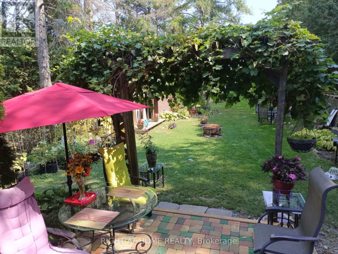 2323 Lakeshore Drive, Lake Simcoe