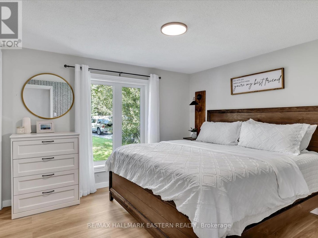 107 Pirates Glen Drive, Pigeon Lake