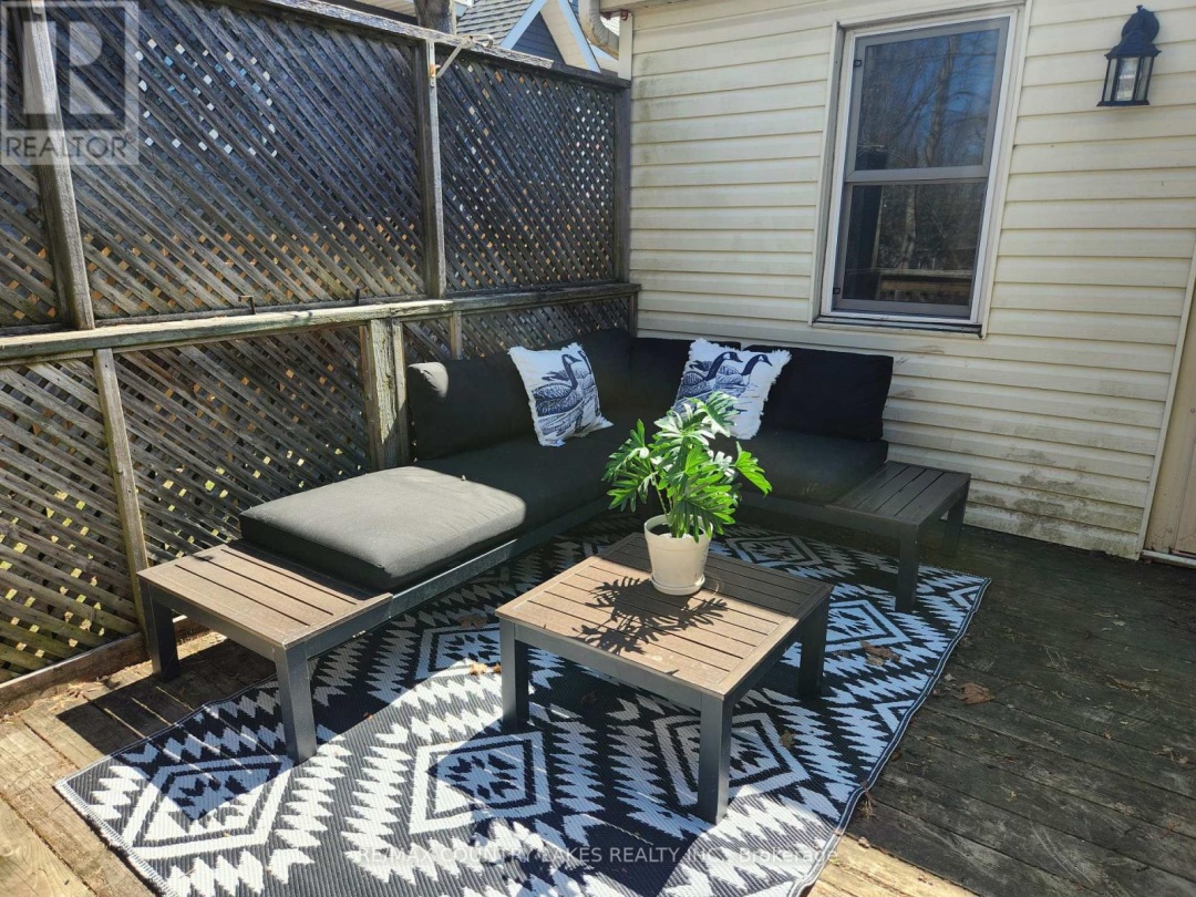 10 Ridge Avenue, Ramara