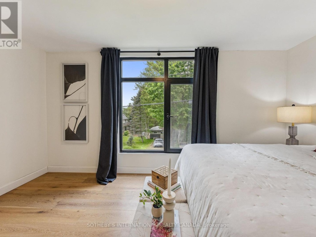 25 SILVER BIRCH STREET, 