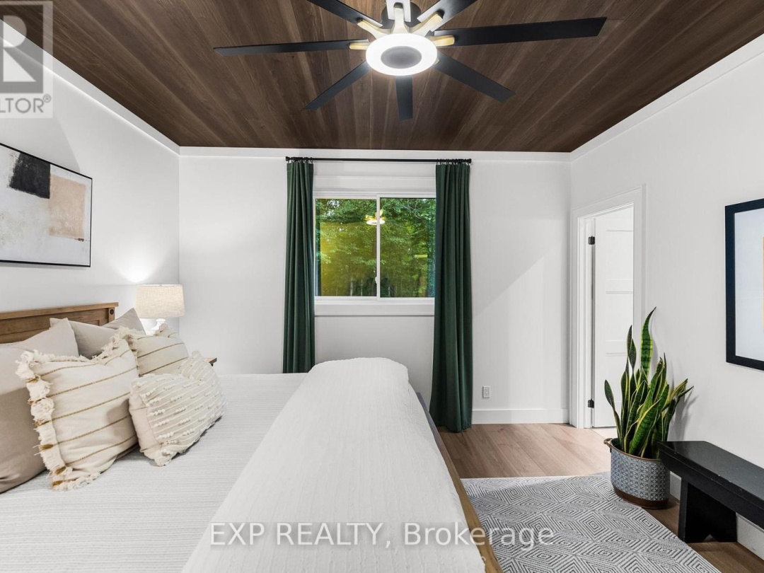 50 FAIRLIGHT GLEN CRESCENT, 