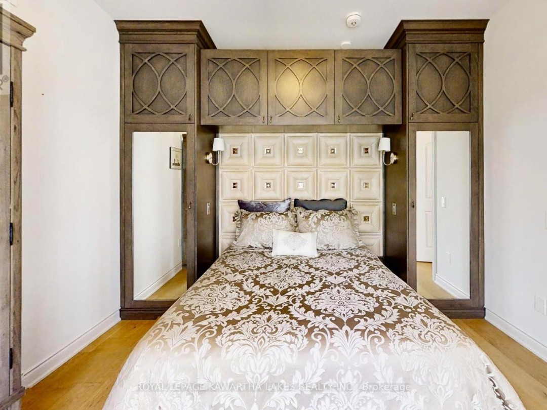 2501 LAKESHORE DRIVE, 