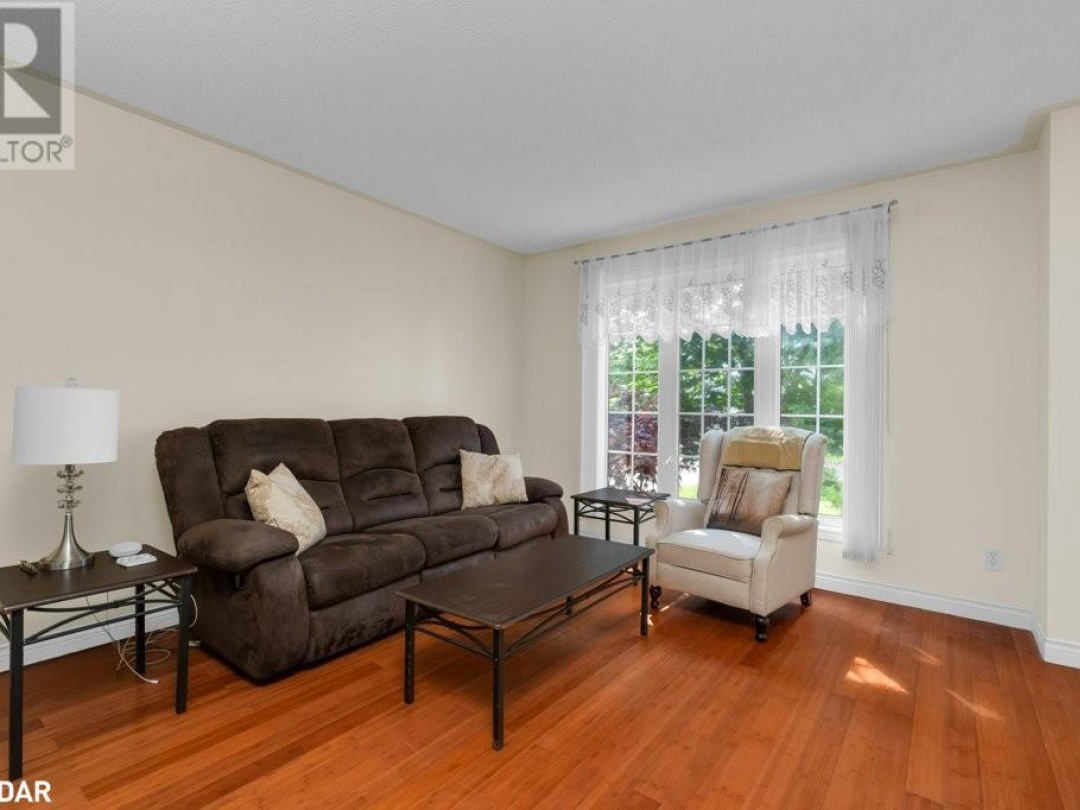 30 GEORGIAS Walk, 