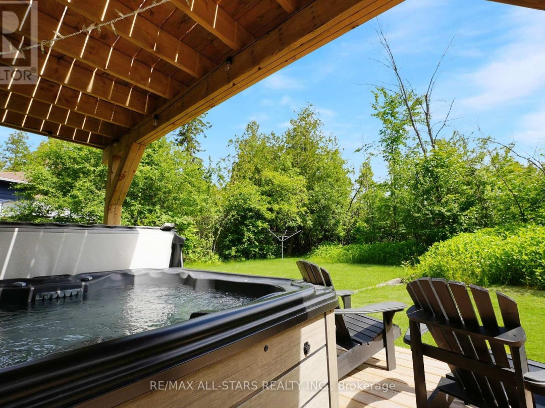 43 Sturgeon Glen Road, Sturgeon Lake