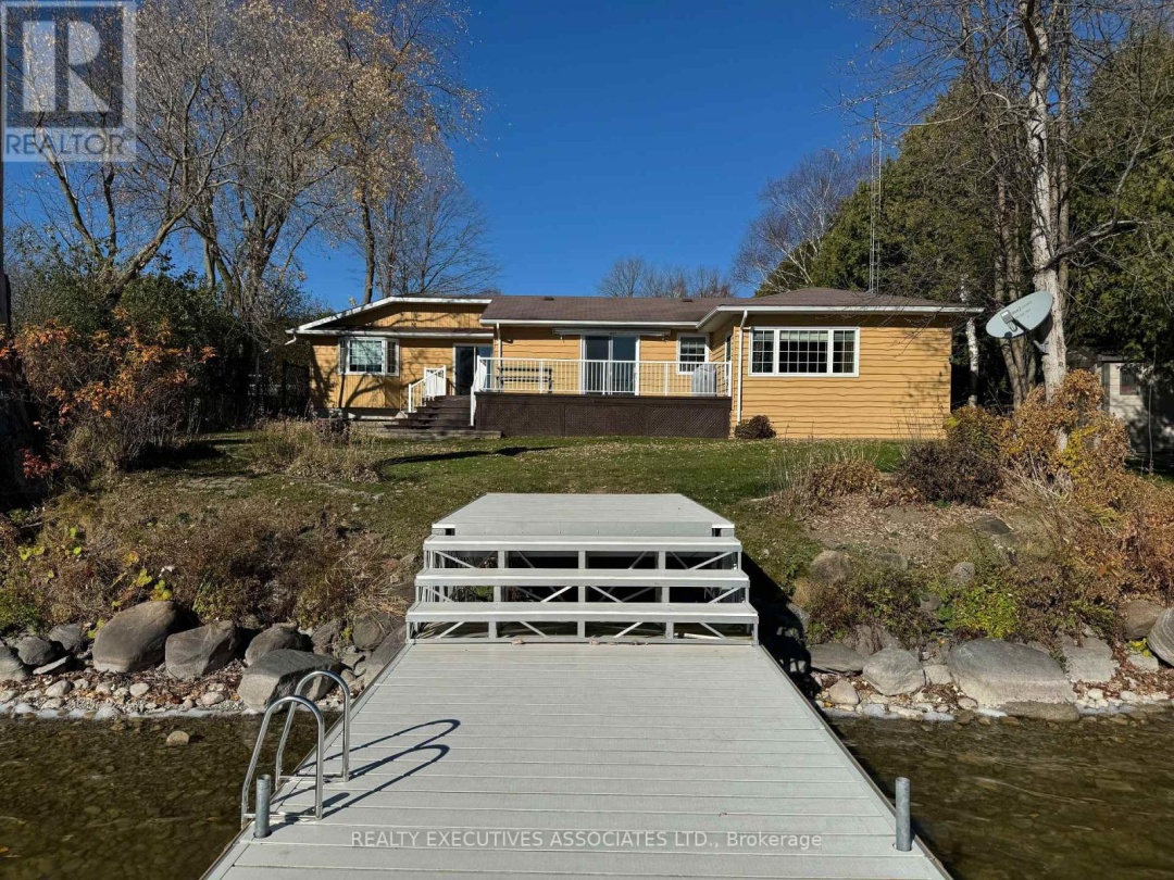 22 LAKEVIEW BOULEVARD, 