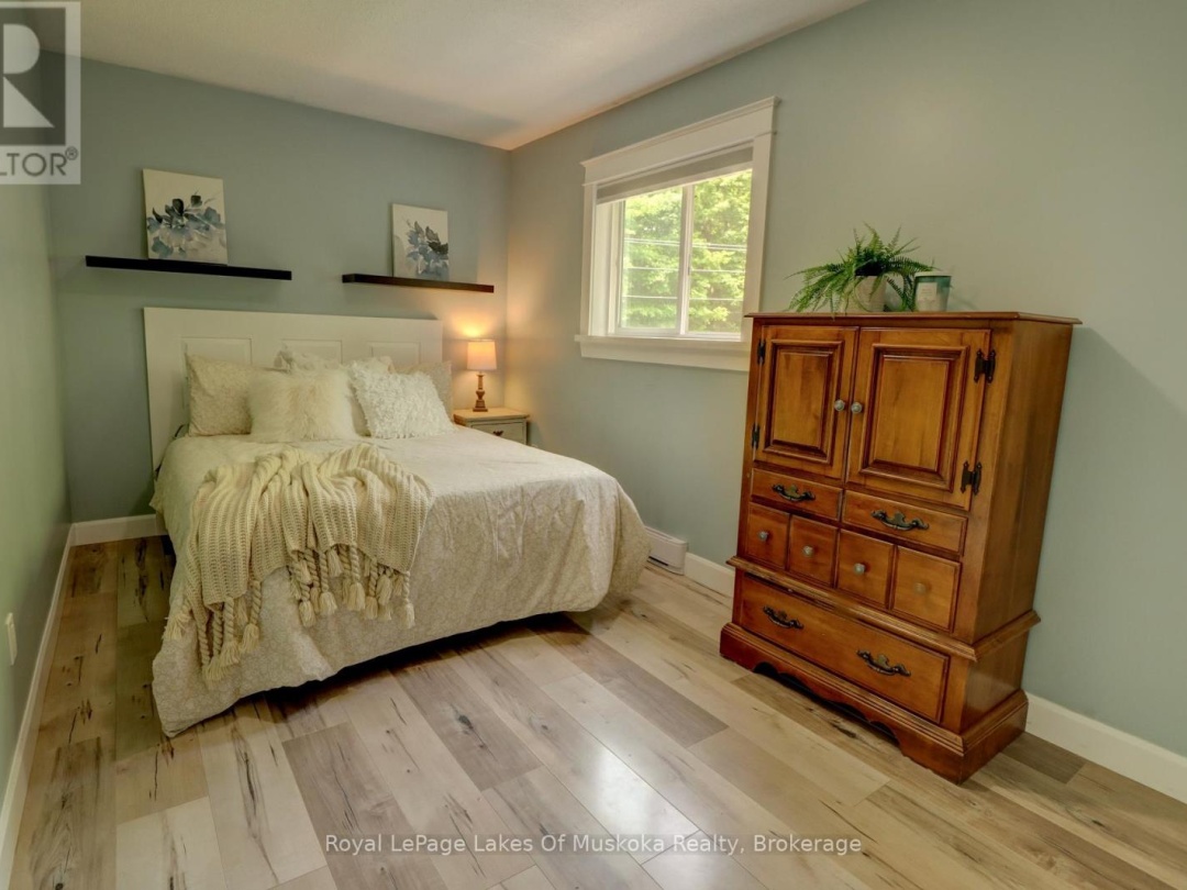 38 FLORENCE STREET W, 