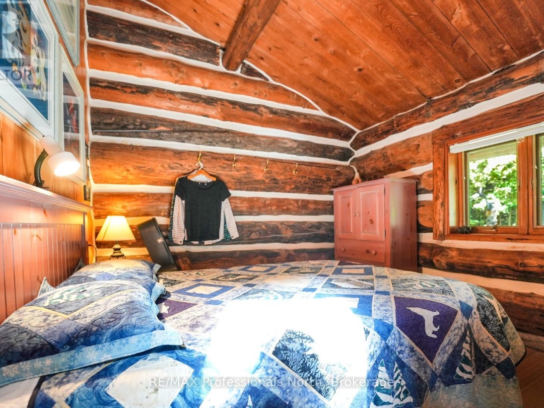 2718 WILKINSON ROAD, Kennisis Lake