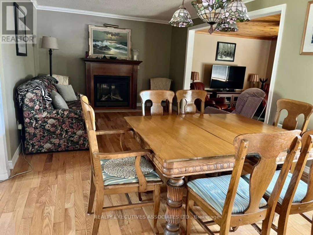 22 Lakeview Boulevard, Lake Scugog