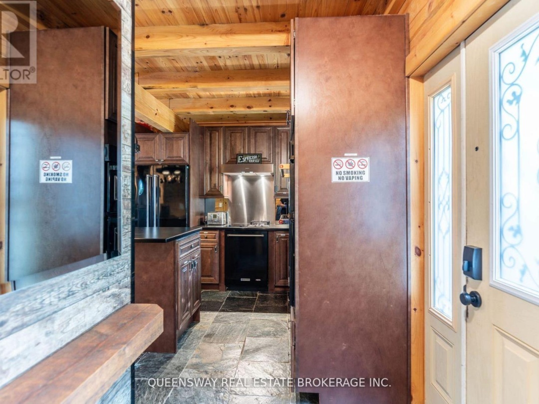 1280 BLACK BEACH LANE, Dalrymple-south Lake